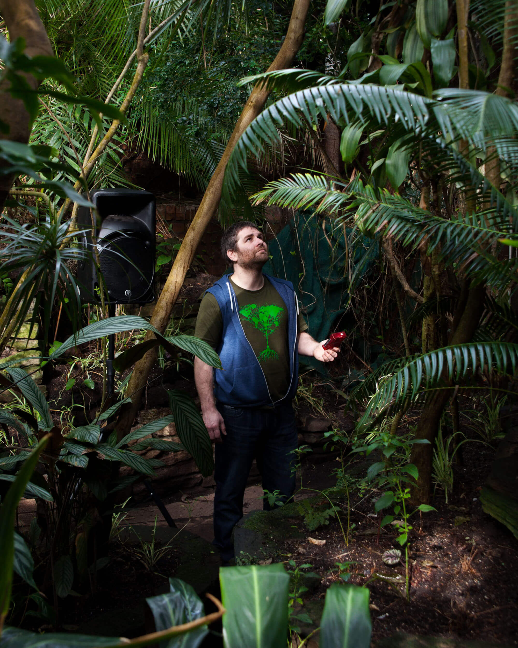 Gus Leudar from the Sonic Arts Research Centre, Belfast in Botanic Gardens demonstrating his music